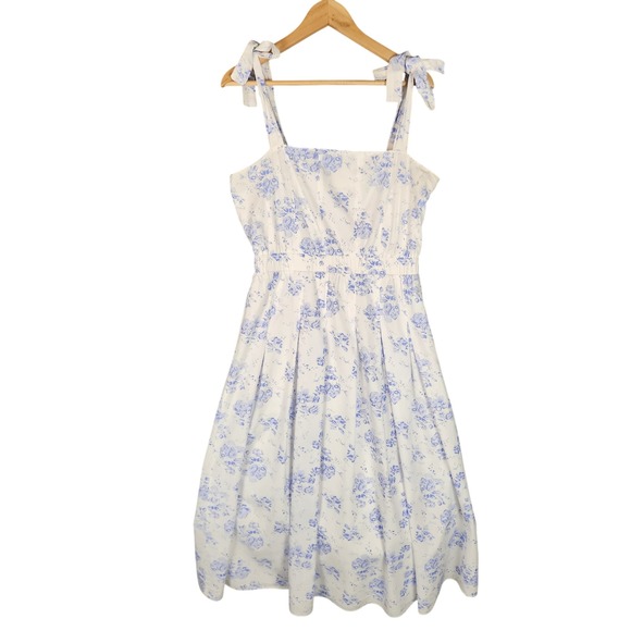 Hyacinth House Dresses & Skirts - Hyacinth House Tuckernuck Dress Women's L White Blue Floral Chintz Teagan Midi